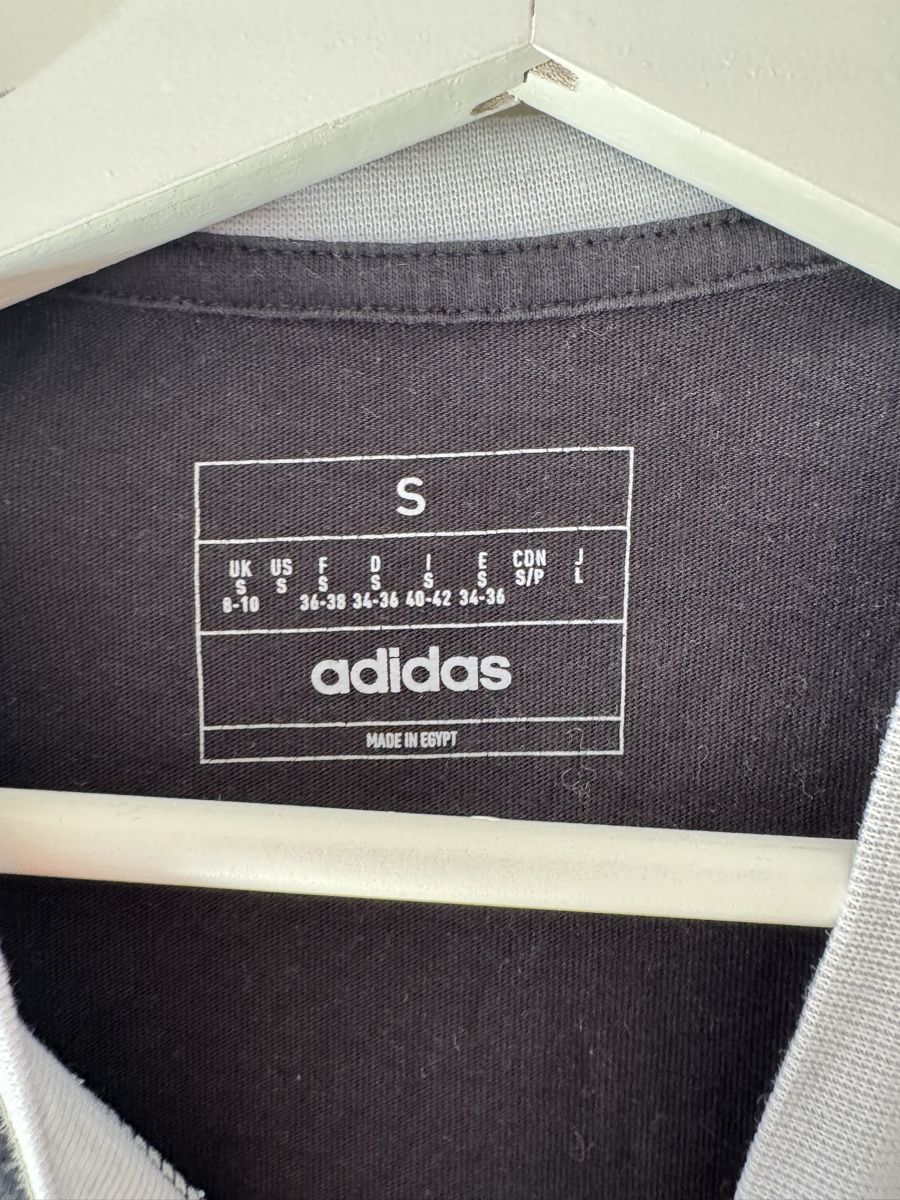 Adidas T-shirt: T-shirt – Nuovo (secondo la descrizione) da Turgi venduto da eiiinalem 2