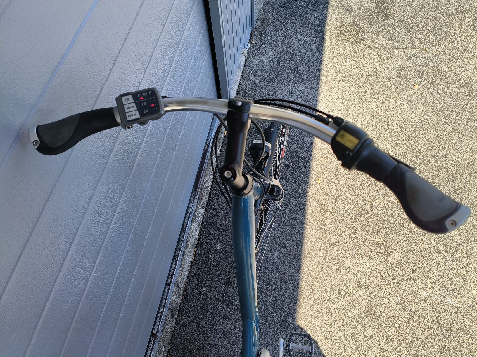 Flyer Velos: E Velo Flyer 28 Zoll  – Gebraucht aus Trimbach von kar_2m7z 5
