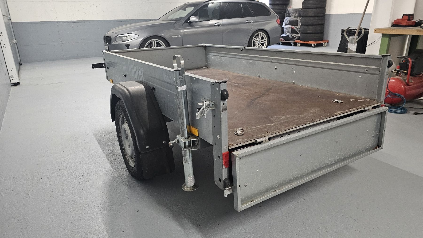 Stema Rimorchi: Stema Anhänger, 750kg – Usato da Derendingen venduto da cng_6j2n 1