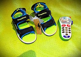 Neue KangaROOS Kinder Sandalen, Grösse 28  + Chicco Handy