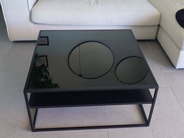 Moderner Couchtisch aus Metall & Glas – Möbel Pfister