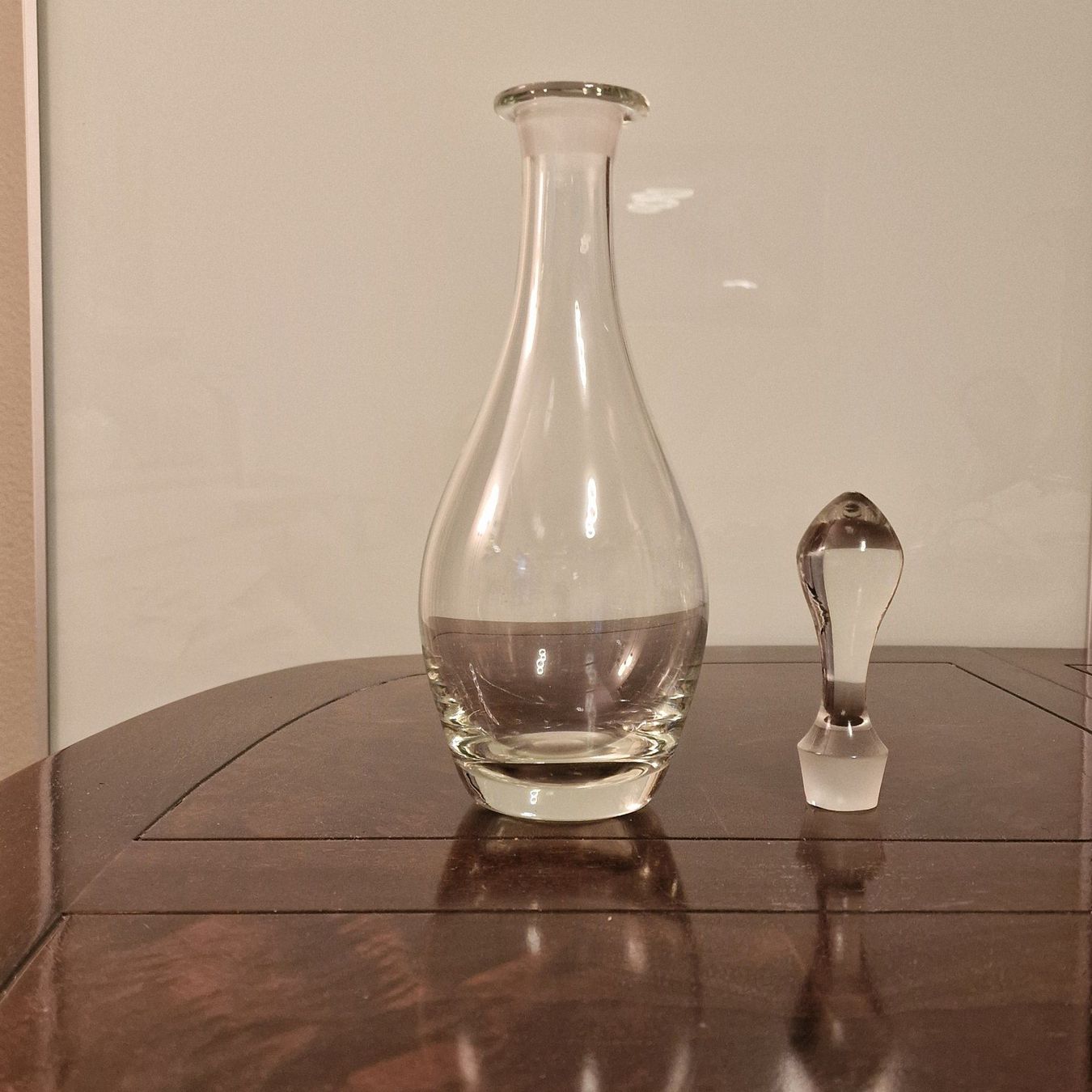 Karaffen: Dekorative Vintage-Kristallkaraffe mit Glasstopfen. – Gebraucht aus Birr von dem_9xtm 1