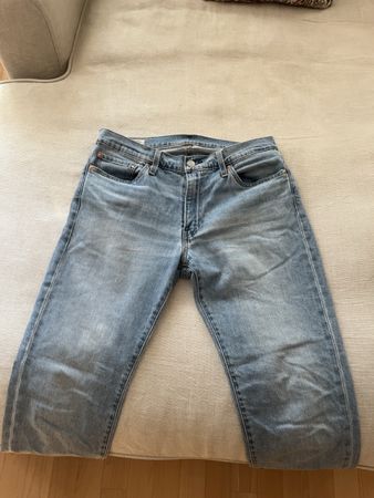 Levi's jeans light blue wash men size 33/32