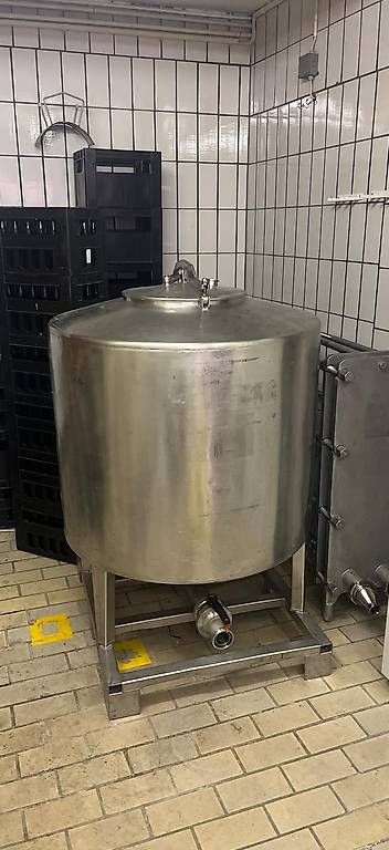 Tecnica di mungitura: Edelstahltank 600 Liter – Usato da Basel venduto da lucaC