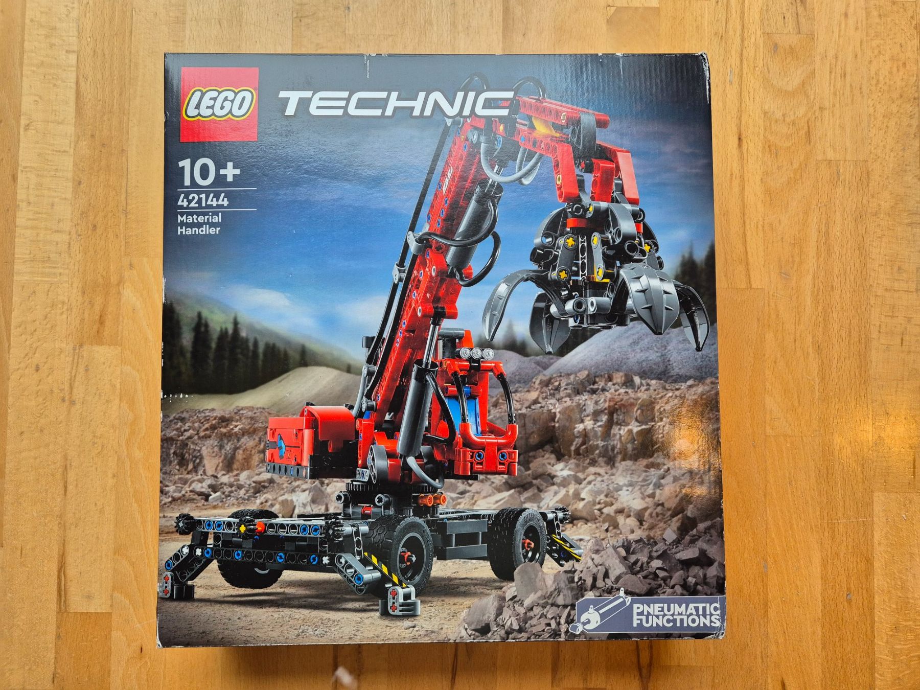 Lego Baukästen: LEGO Technic 42144 Materialumschlagmaschine - NEU – Neu und originalverpackt aus Ettiswil von beekeper13