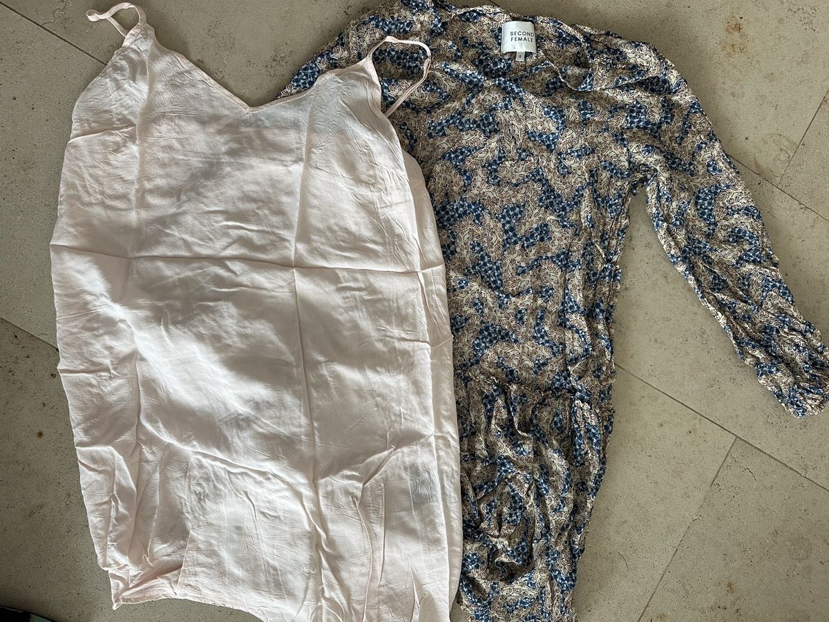 Robes: Kleid Second Female Grösse S Viskose – D'occasion à Buchs SG par Sunie