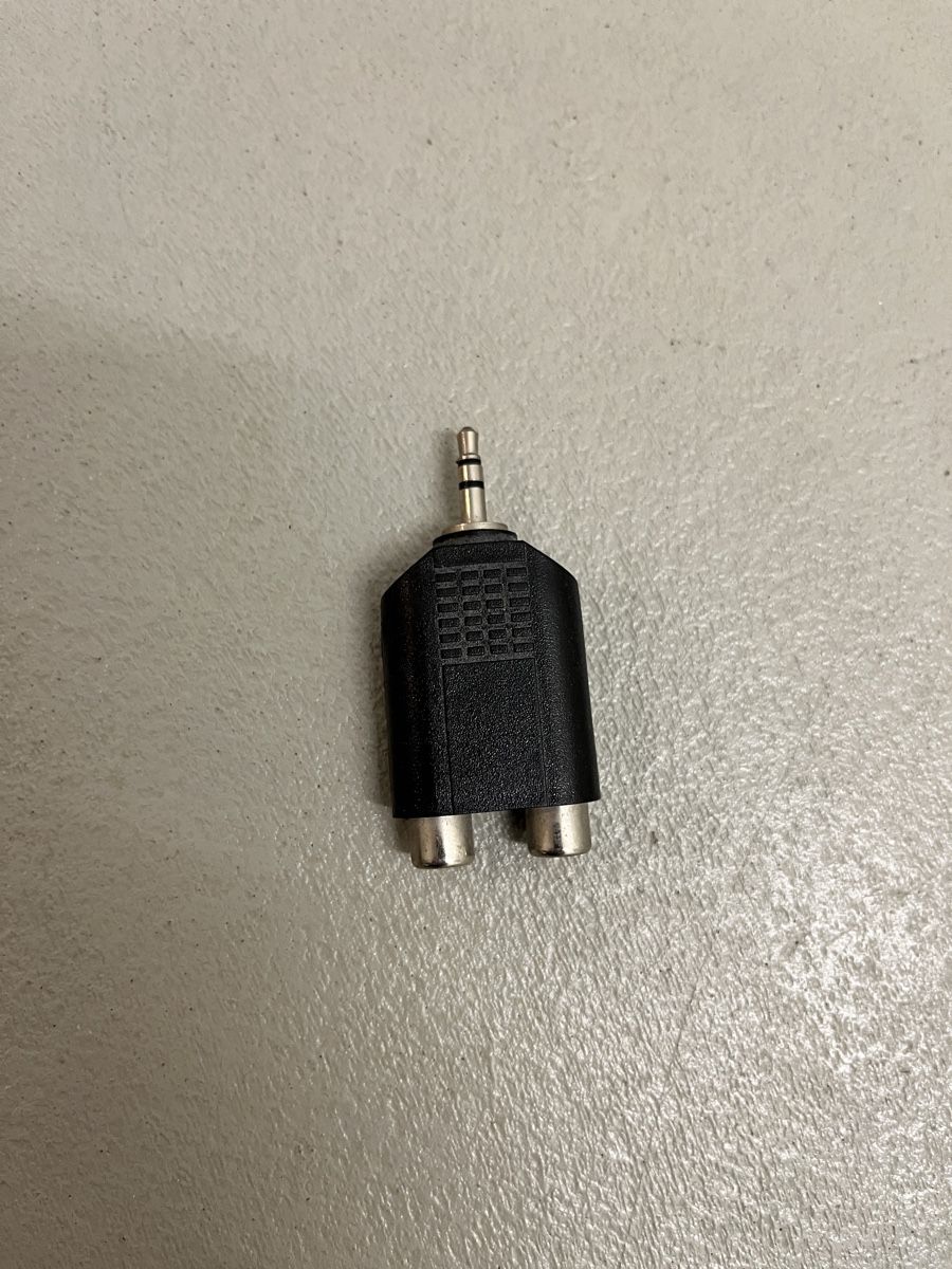 Unità & Adattatore: Audio Adapter 3.5mm Klinke auf 2x Cinch – Usato da Spiez venduto da Fridu99 1
