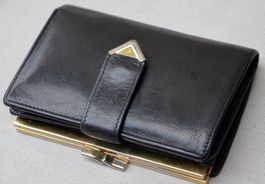 Yves Saint Laurent Portemonnaie / Portefeuille