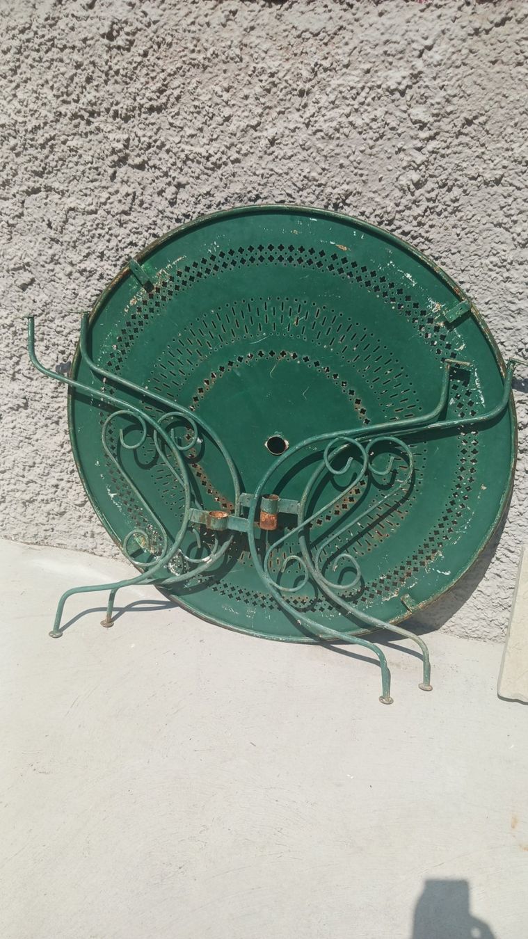 Tavoli: Antiker Gartentisch, um 1930, im Originalzustand – Usato da Basel venduto da goldfinger63 2