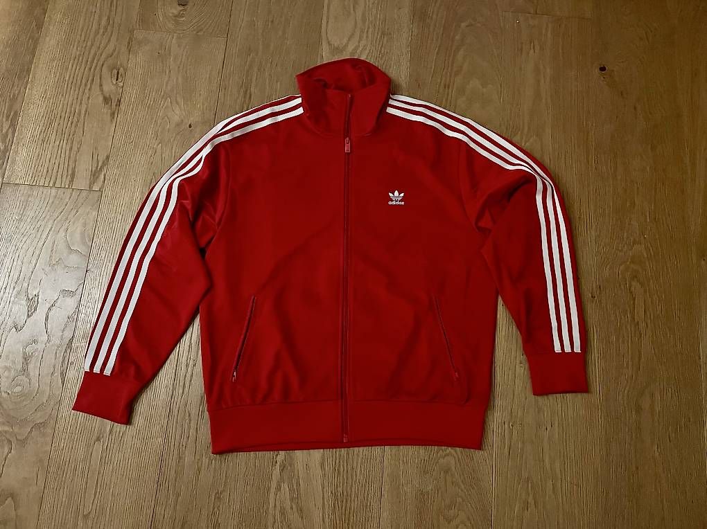 Giacche: Adidas Jacke Rot  – Usato da Oberwil BL venduto da wanndann