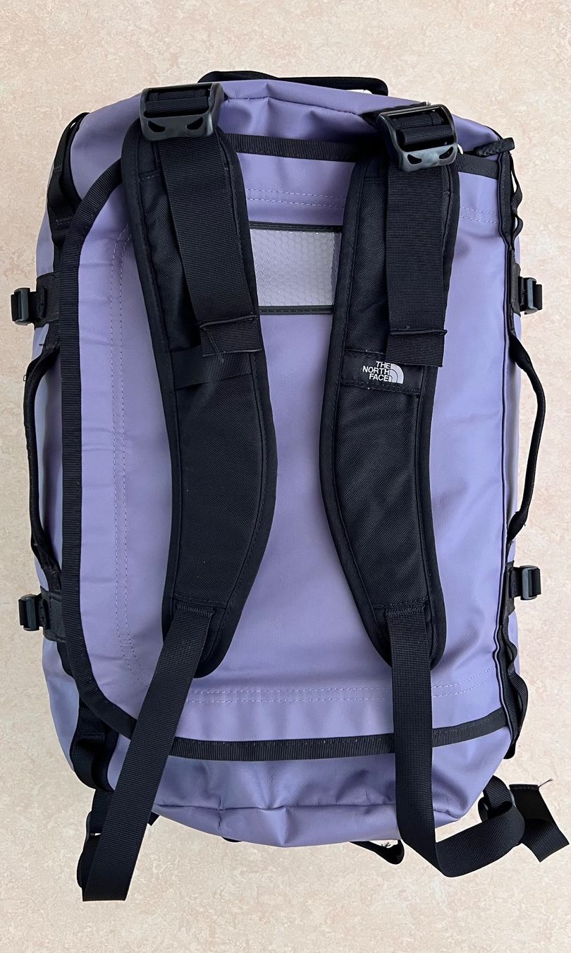 North Face Sacs à dos: North Face, Duffel Base Camp (S) – D'occasion à Zürich par Mel_Meli
