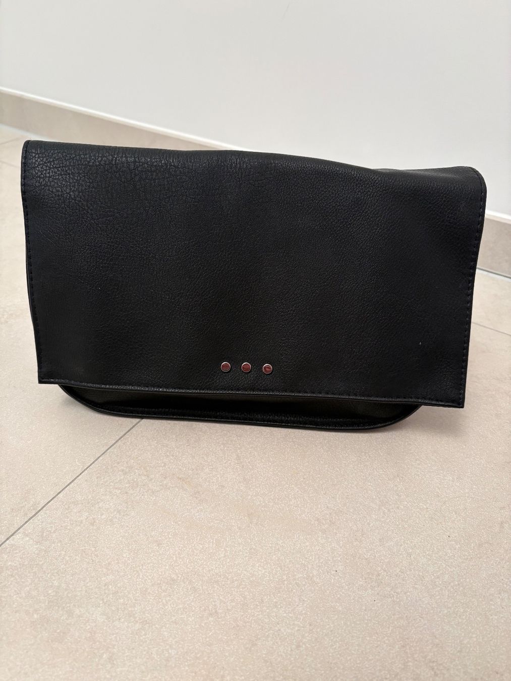 GHD Custodie per cosmetici: GHD Schwarzes Necessaire Damen heat resistent – Usato da Basel venduto da Tierschutz-Flohmi