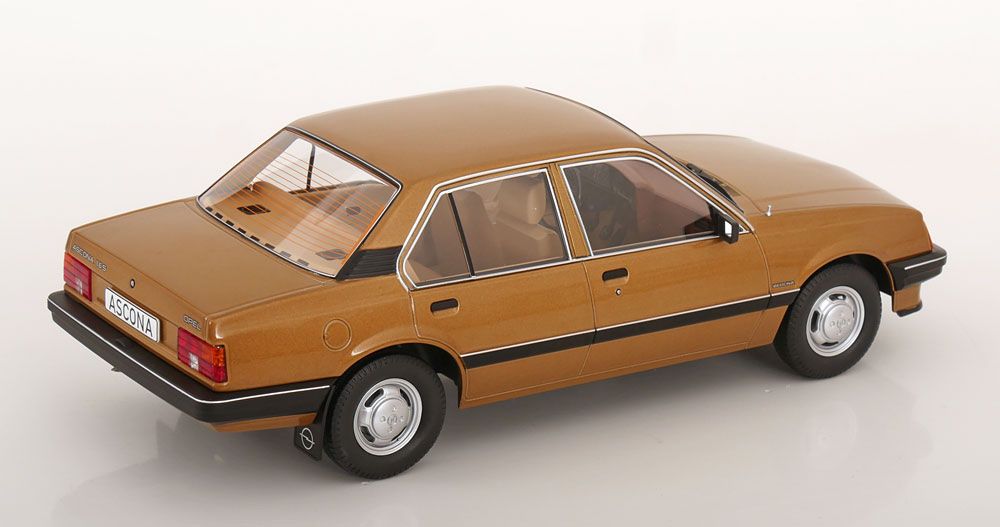 Opel Modellautos: OPEL ASCONA C 1981 HELLBRAUN METALLIC 1:18 MCG – Neu und originalverpackt aus Suhr von Moebelsiralfred 1