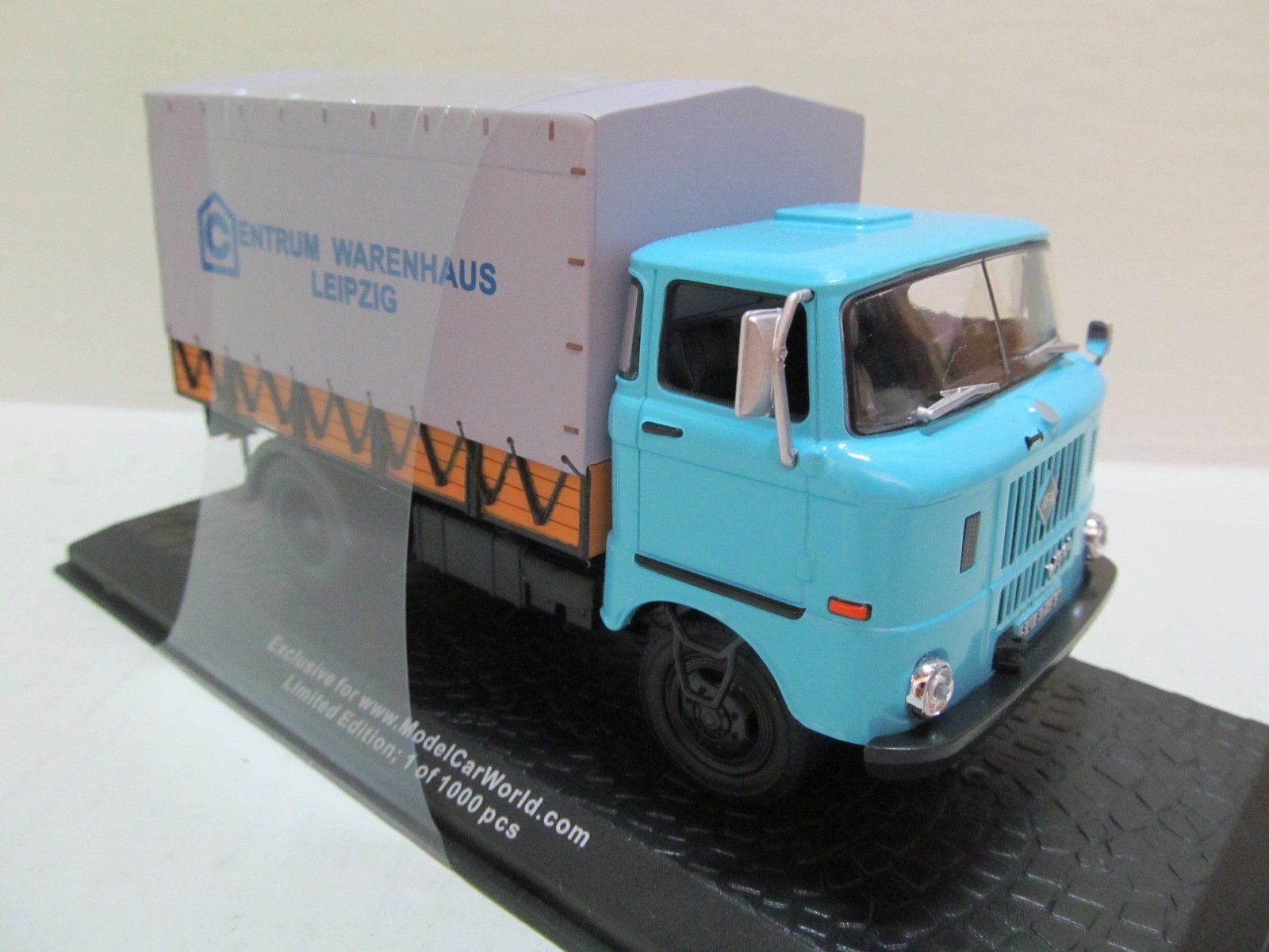 Kit di modellismo & Modellini statici: IFA W50  1:43  WHITEBOX  CENTRUM WARENHAUS LEIPZIG – Nuovo e nell'imballaggio originale da Grueningen venduto da malamut56 3