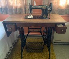 Antike SINGER Tret-Nähmaschine