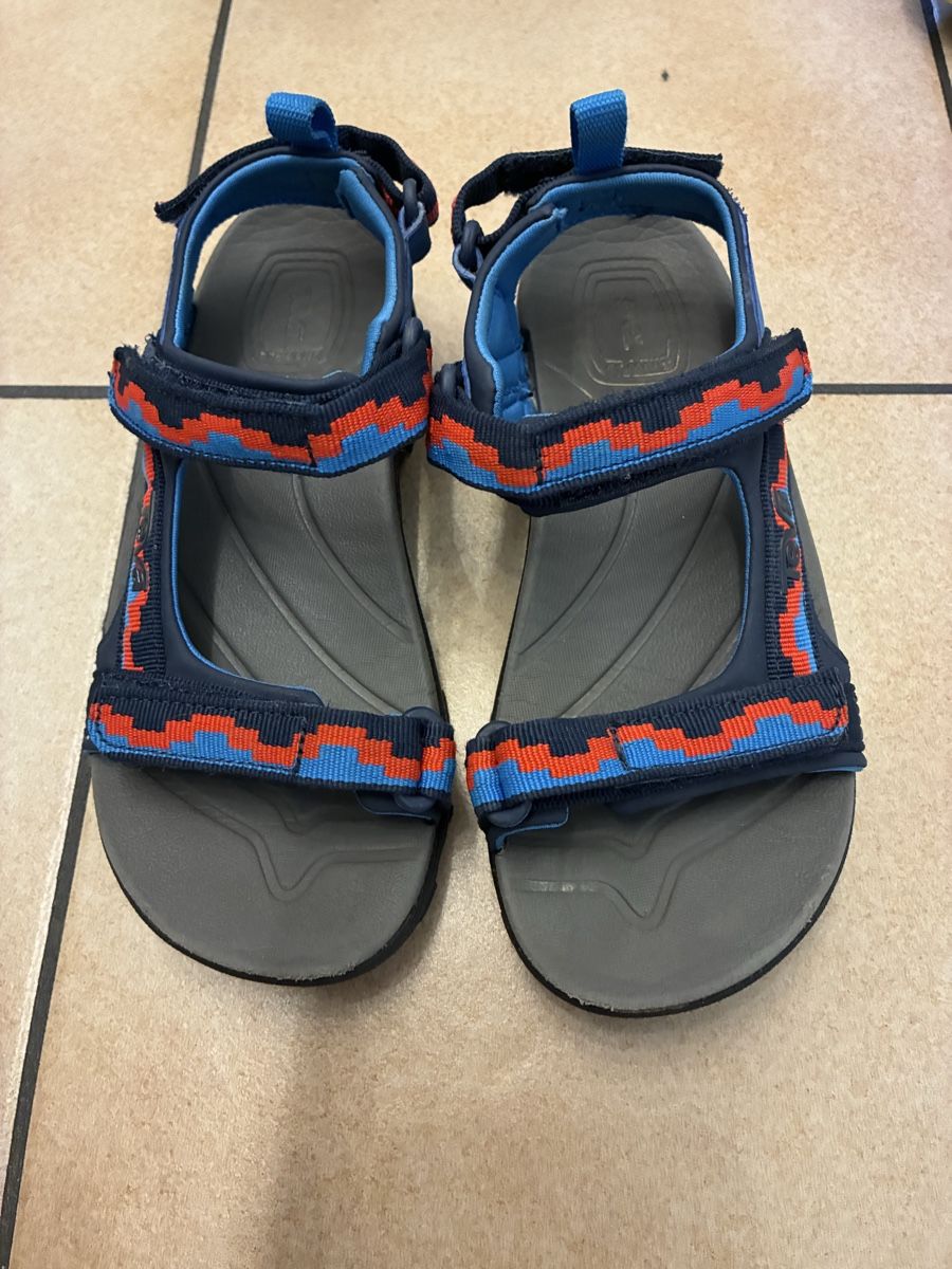 Teva Scarpe per ragazzi: Sandali Teva Bambino – Usato da Bodio TI venduto da raf_dn8n