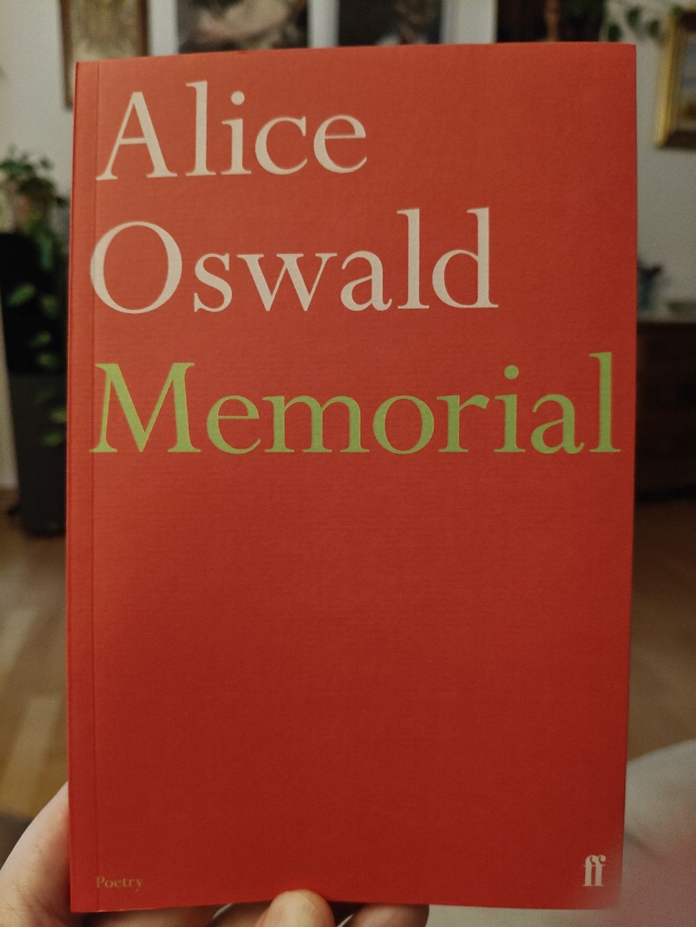 Bücher: Alice Oswald Memorial Poetry Book – Gebraucht aus Zürich von typish