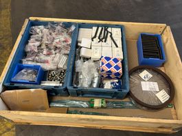 Linearführungen, Festo Pneutmatik, Kugellager etc.