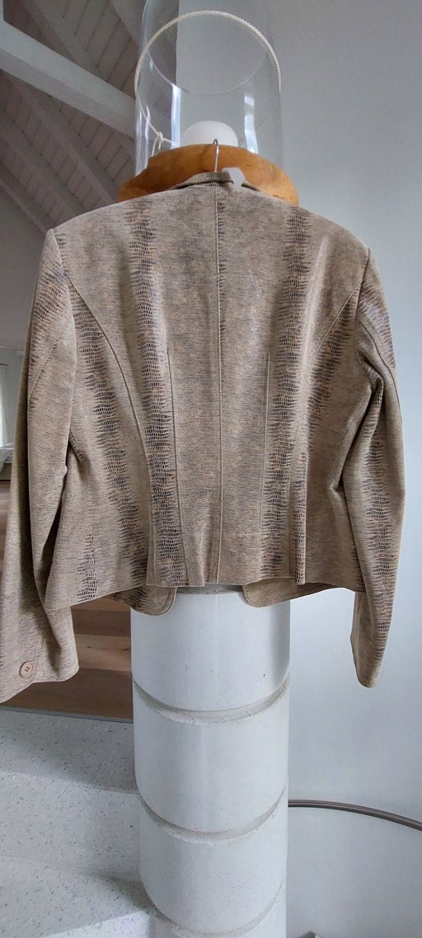 Betty Barclay Giacche: Edle Leder-Jacke NEU "Betty Barclay" – Nuovo (secondo la descrizione) da RAMLINSBURG venduto da AUDITT1999 2