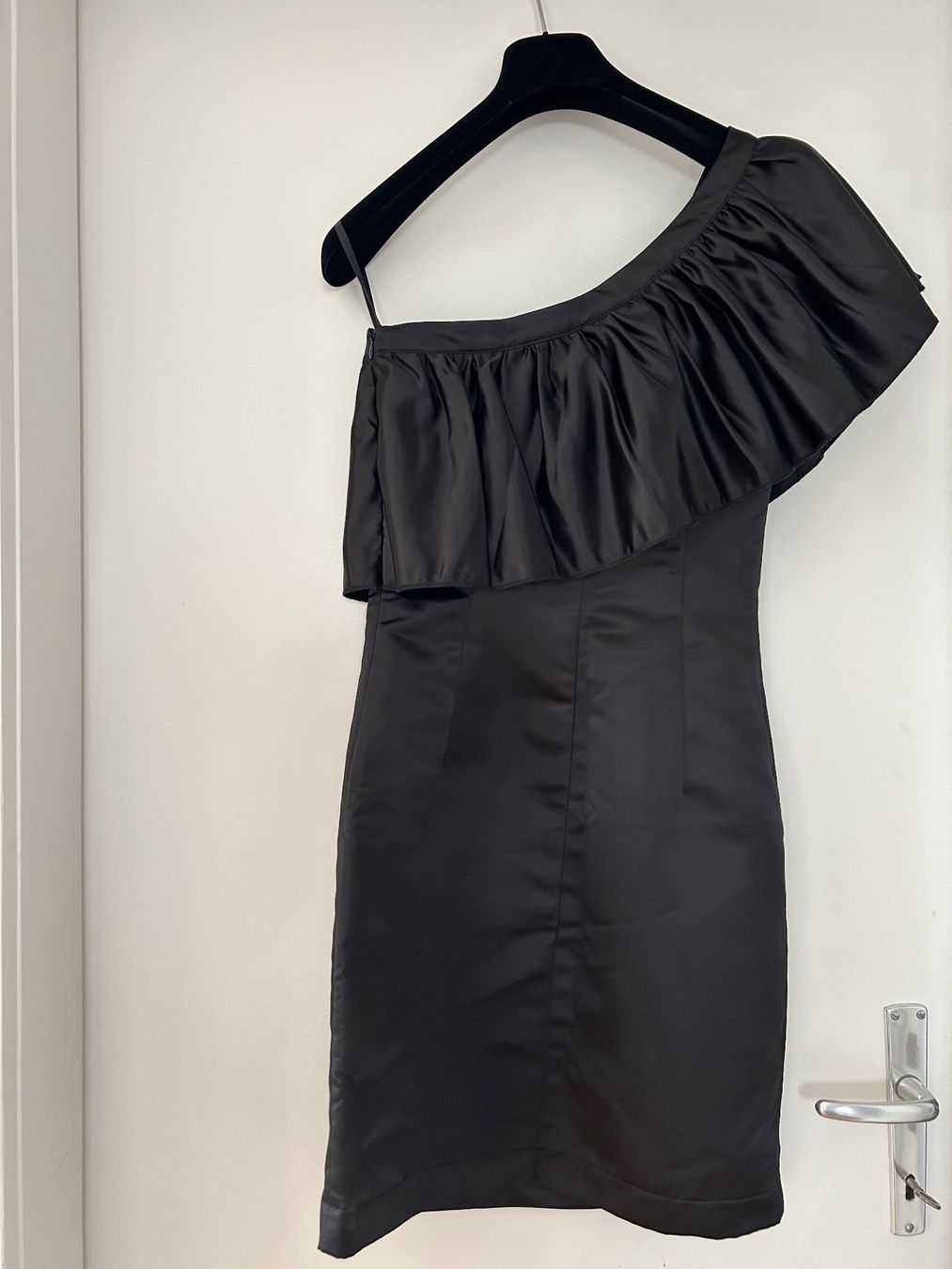 Vero Moda Vestiti: Kleid Schwarz Grösse XS – Nuovo e nell'imballaggio originale da Niederglatt ZH venduto da Julia_4