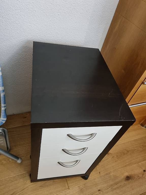 Banconi: Rolllontainer mit Rollen – Usato da Rombach venduto da MonaLisaNZ 2