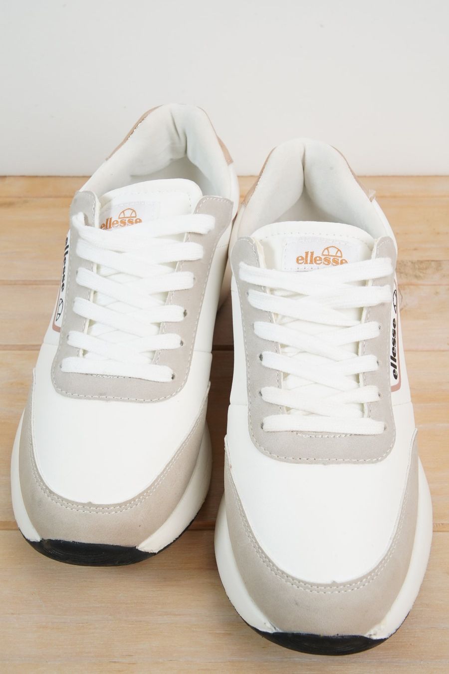 Ellesse Scarpe da donna: Ellesse Sneaker – Usato da Wil SG venduto da froschbiss 1