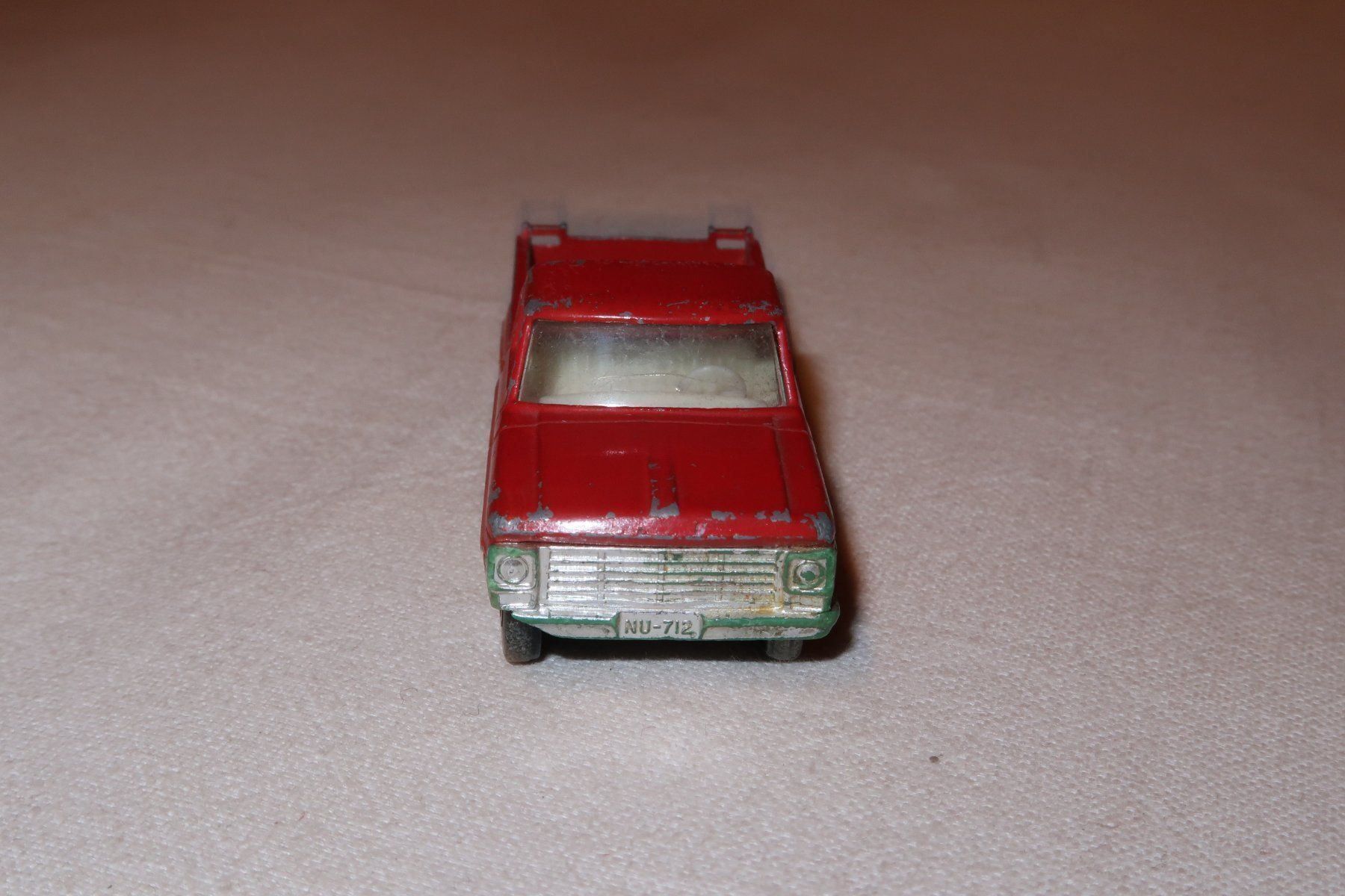 Matchbox Modellini d'auto: Matchbox Series No. 6 Ford Pick-Up – Usato da Muttenz venduto da Laeckerlihamschter 2