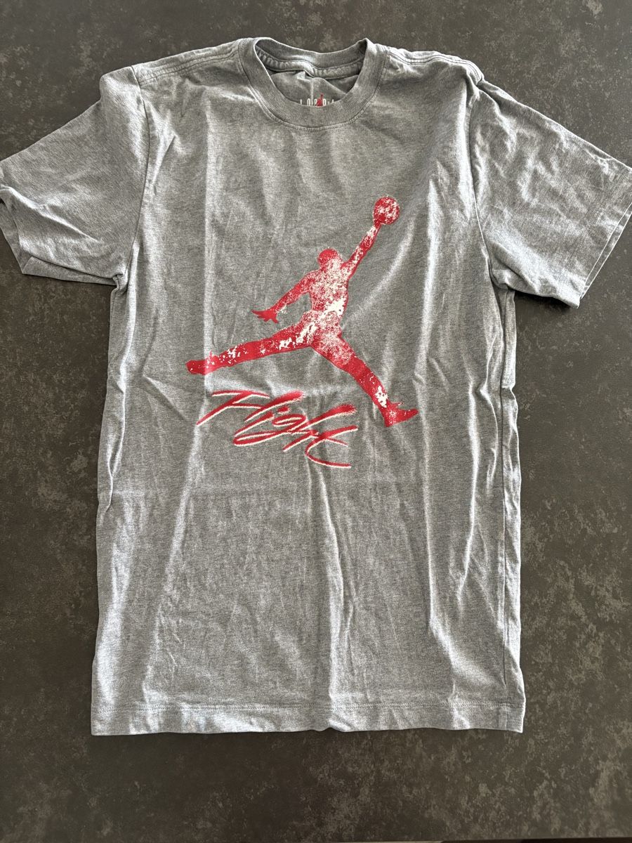 Jordan T-shirt: Nw Jordan Air T-Shirt – Nuovo (secondo la descrizione) da Selzach venduto da Leon21