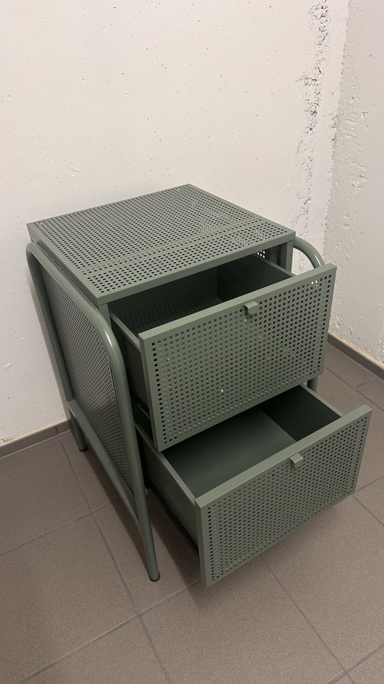 Comodini: Nachttisch / Korpus – Usato da Frauenfeld venduto da Nowaychris