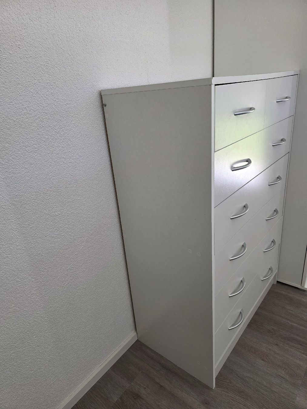 Armadi: White Storage Unit with Drawers - Modern! – Usato da Laupersdorf venduto da edw_8kmr 4
