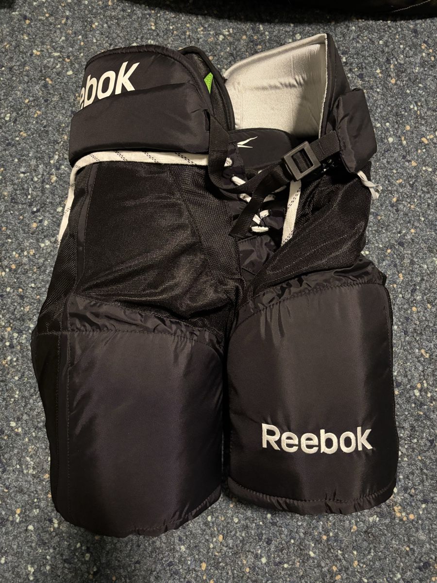 Reebok Pantaloni: Eishockey Hose M – Usato da Hinwil venduto da princess_12