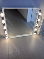 Miroir de coiffeuse 