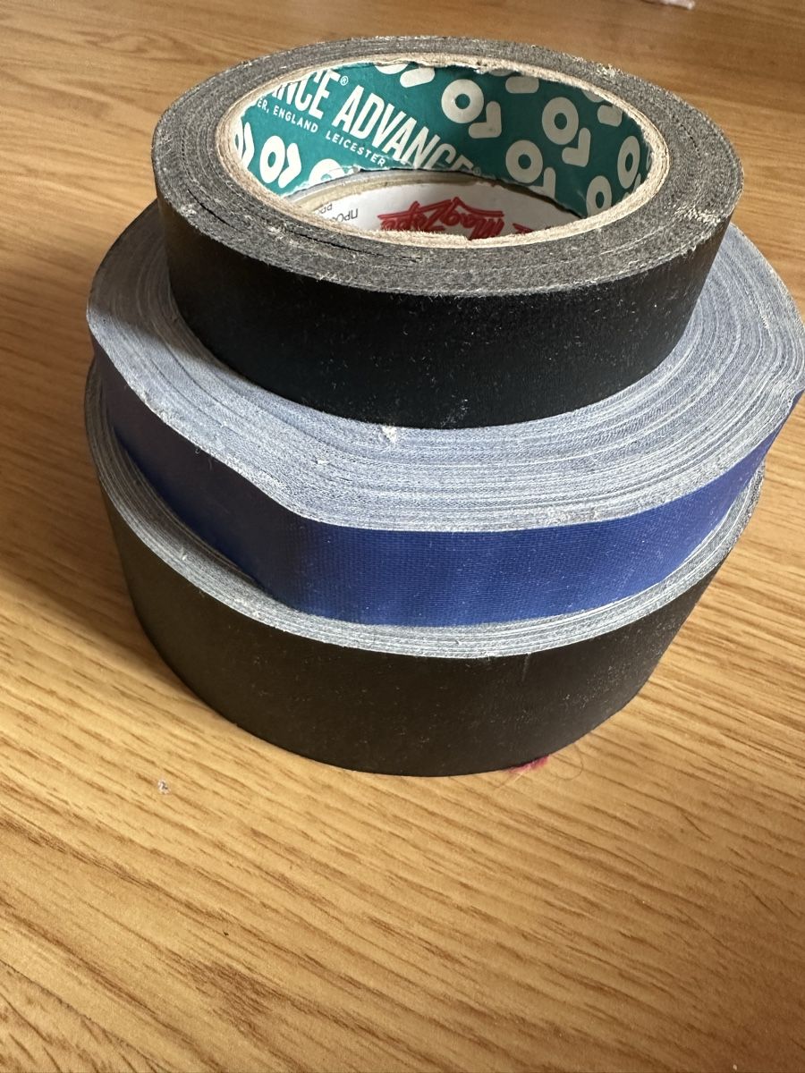 Altro materiale per ufficio: Gaffa Tape 3 Rollen – Usato da Münsingen venduto da Secondhand89 1