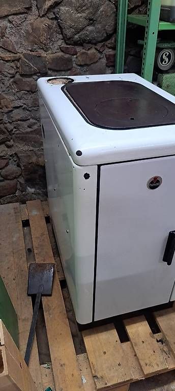 Altri mobili d'antiquariato: Holzofen, Holzherd HOVAL – Usato da Triesen venduto da DenkmalWerk 3