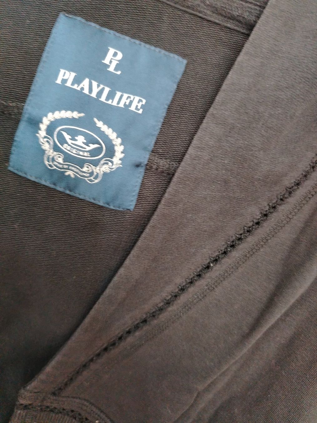 Maglioni & Felpe: Sweatshirt von Playlife – Usato da Winterthur venduto da mon_2yxl 2