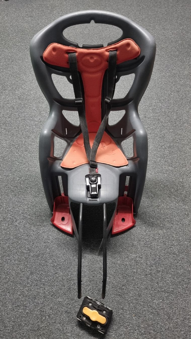 Chicco Porte-bébés ventraux & dorsaux: Kindersitz Velo Pepe max 22kg – D'occasion à Winterthur par Kunni
