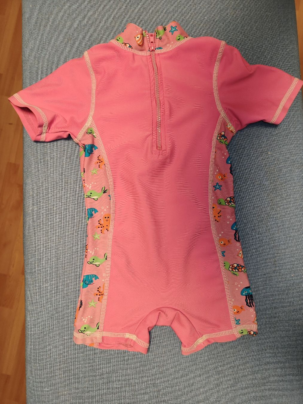 Badekleider & Bikinis: Badegewand / Badehose Grösse 80 – Gebraucht aus Henggart von piipmatz01 1