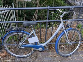 Neuwertiges Alu Damenfahrrad Villiger Bondo