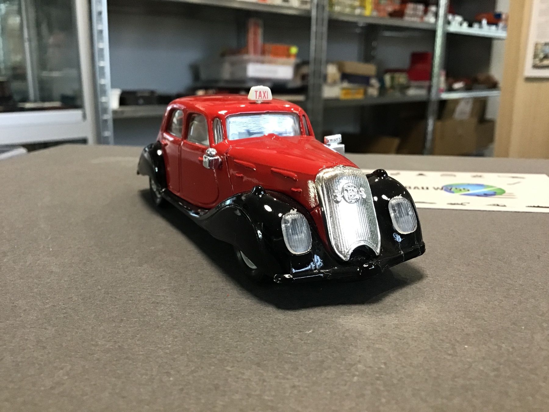 Modellini d'auto: Taxi PANHARD 1:43 METALL – Usato da Männedorf venduto da Modell-Spezialisten