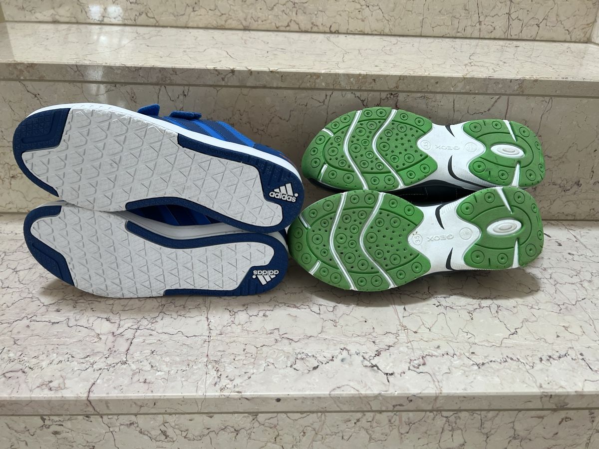 Geox Scarpe per ragazzi: 2 Paar Schuhe Gr. 35 – Nuovo (secondo la descrizione) da Hedingen venduto da johsaan 1