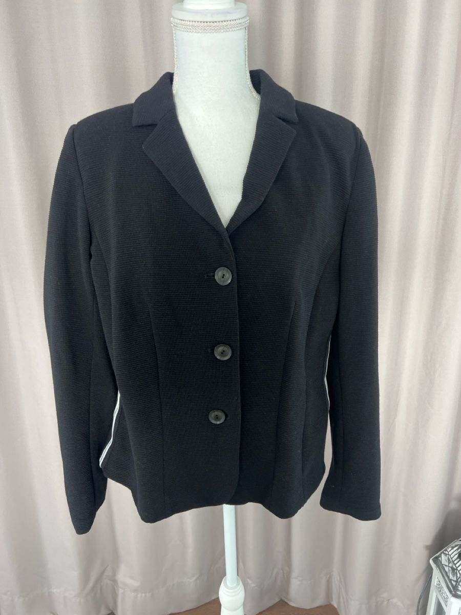 Giacche: Schicker Damenblazer  Gr.42 - Top Zustand! – Nuovo (secondo la descrizione) da Uetikon am See venduto da Sarahm76