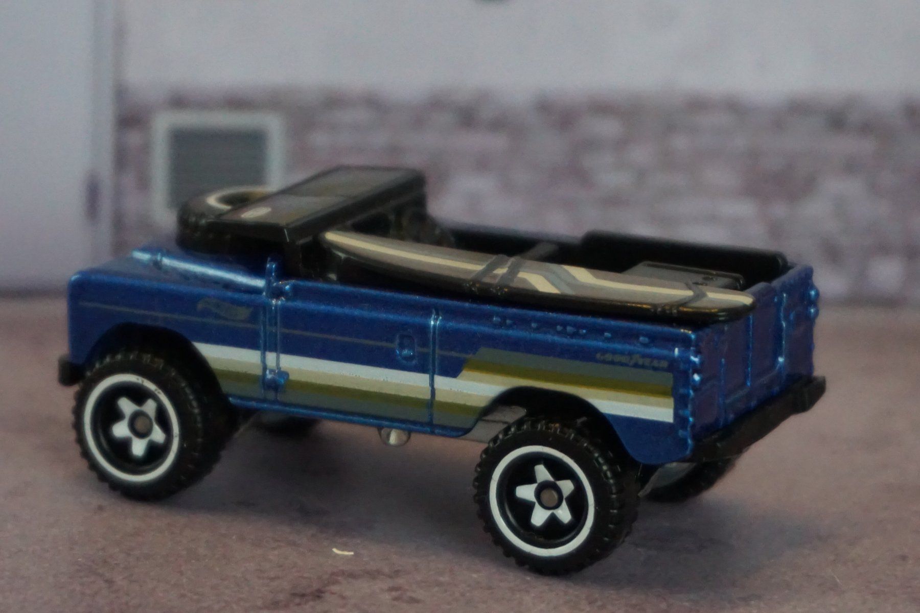 Hot Wheels Modellautos: HotWheels Land Rover Beach COOL !!!!!!!!!!!!! – Gebraucht aus Reiden von Doppeldecker69 1