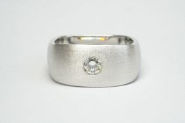Fingerring 18k Weissgold mit Diamant