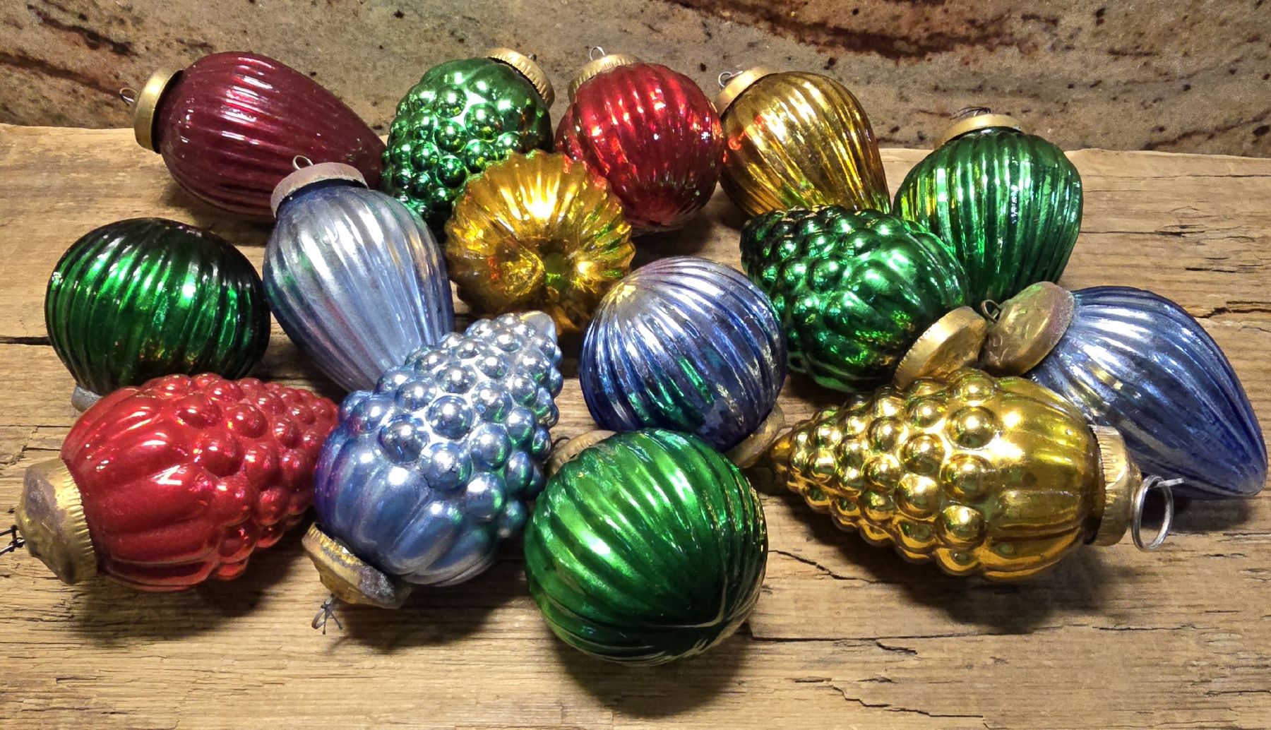 Alle Dekorationen: 15 Stk. Antike Mondo Weihnachtskugeln – Gebraucht aus Walkringen von Vanuca 6