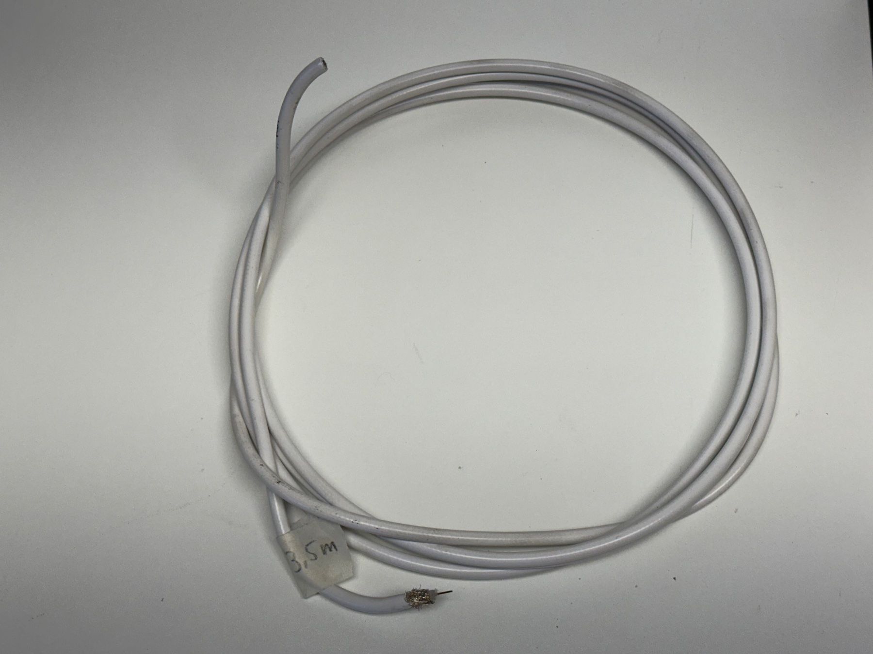 Kabel: Antennenkabel ohne Stecker 3.5 m – Gebraucht aus Herisau von Schema91