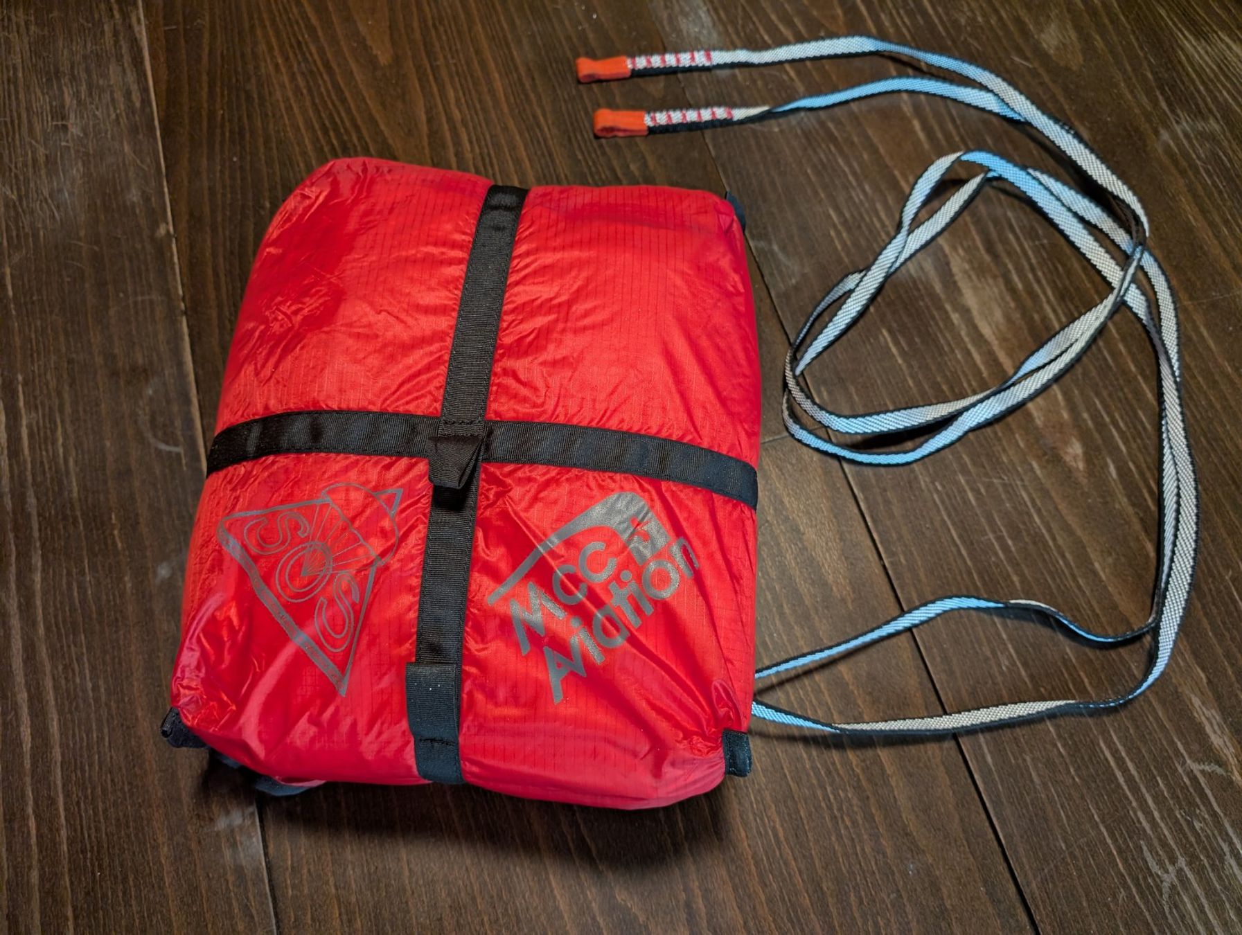 Sport dell'aria & Aquiloni: Parachute de secours pour biplace – Usato da Vuisternens-Ogoz venduto da Lucas1985 1