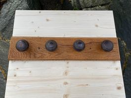 schöne alte Vintage Garderobe