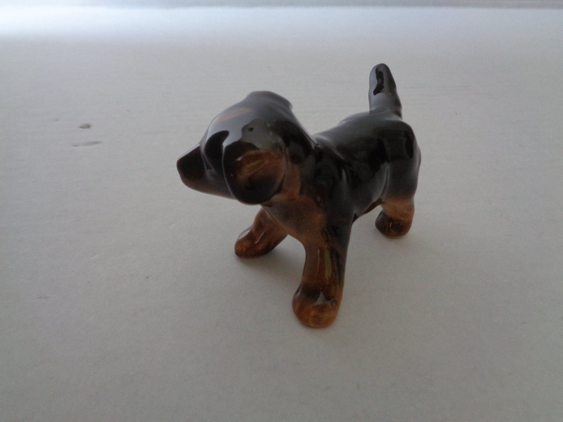 Figurines: Kleiner Goebel Hund – D'occasion à Chur par omonia 1