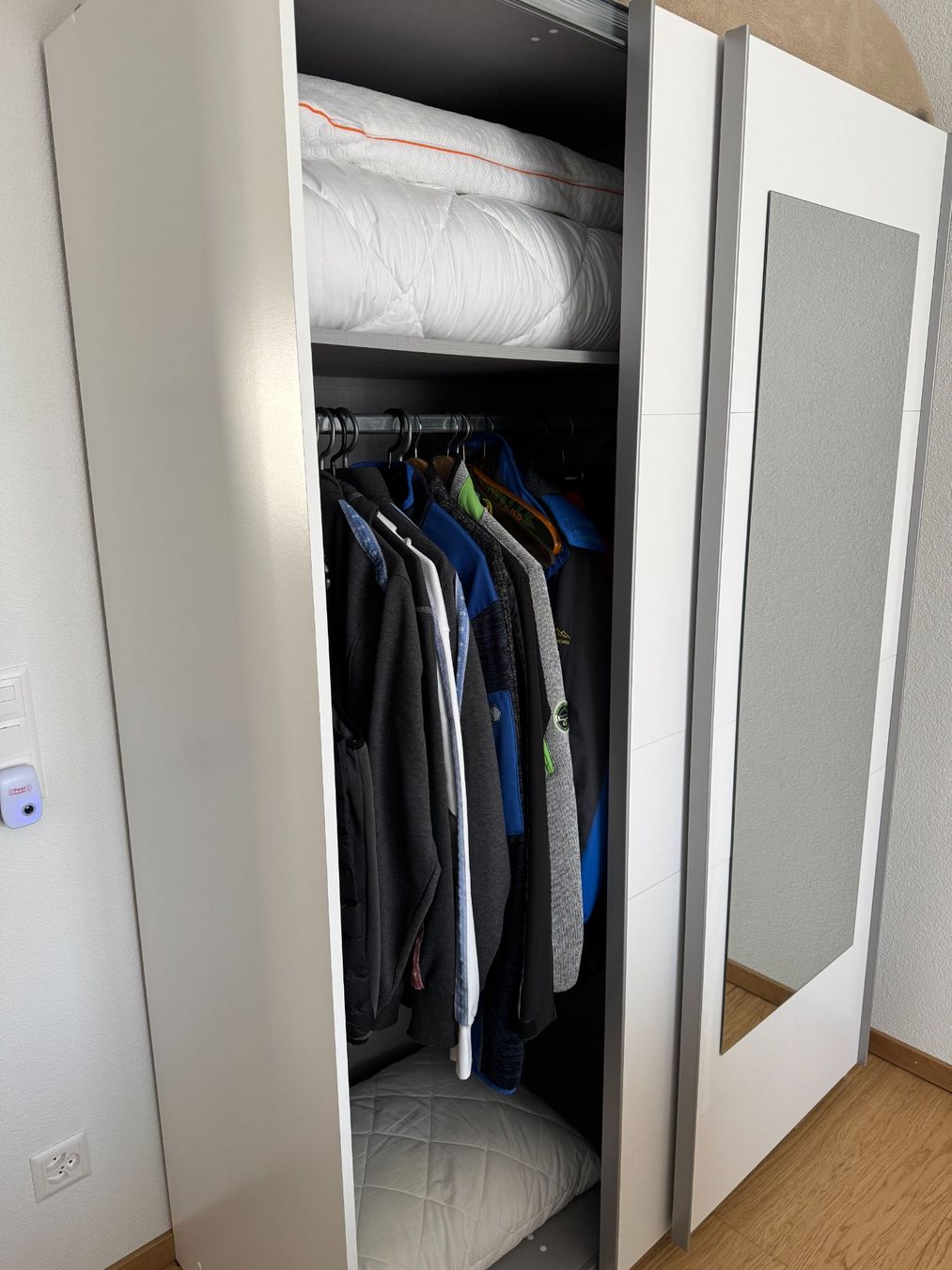 Armadi: AKTION Kleiderkasten – Usato da Flums venduto da Hrroland 1