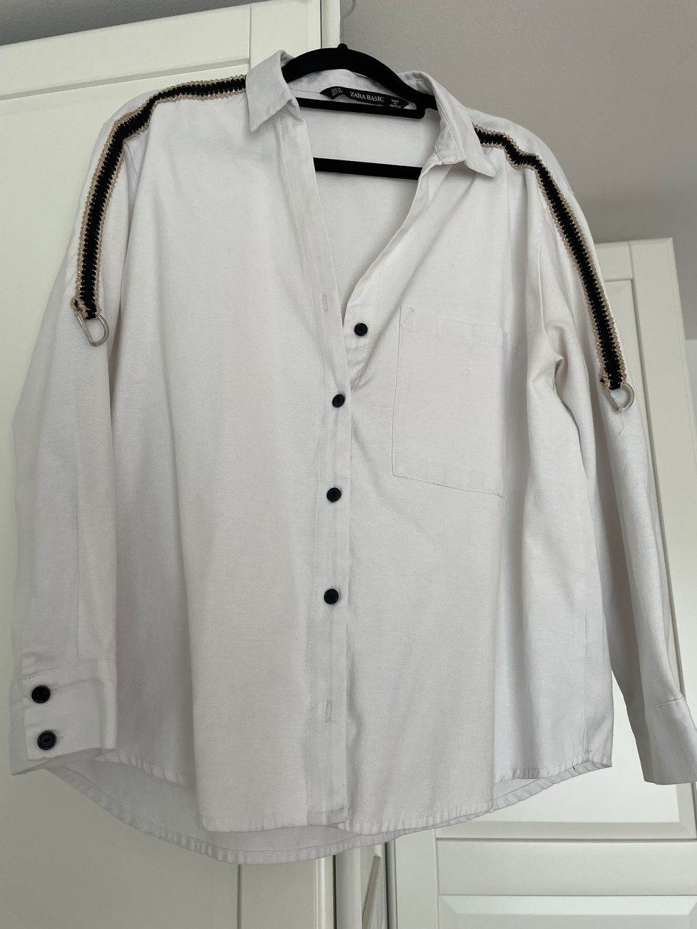 Zara Camicette: Zara Basic Hemd, weiss, Gr. M, Top Zustand, Damenbluse! – Usato da Biel/Bienne venduto da gul_fxx2